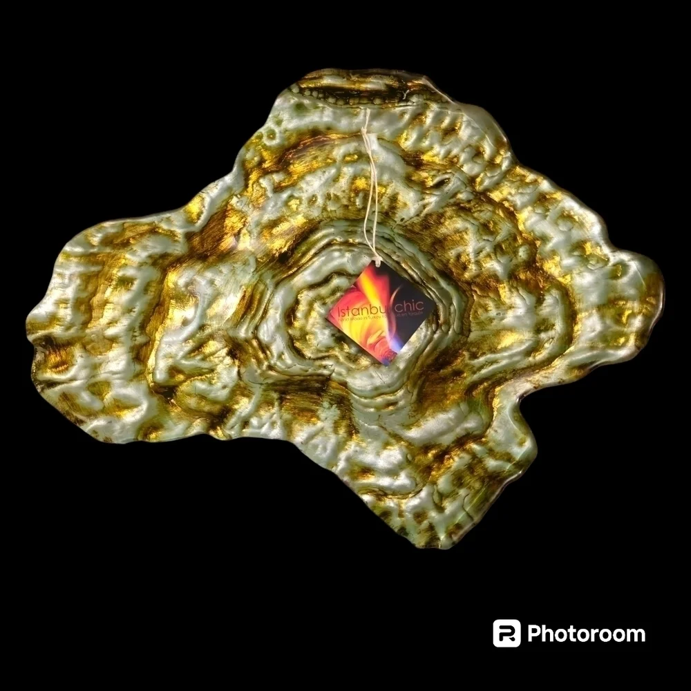 $10 CUT - 14" x 11" Turkish Glass, Clam Shell Hand Painted W/ Gold & Wood Bark - Picture 11 of 12